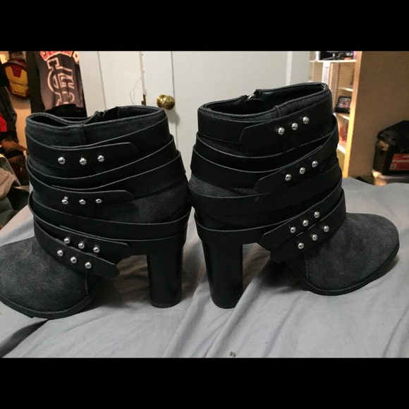 Dollhouse Shoes - Nwot black heeled boots